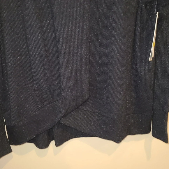 NWT Zella actiwear women's sz.1X black with metallic fabrics( E) - Picture 2 of 12